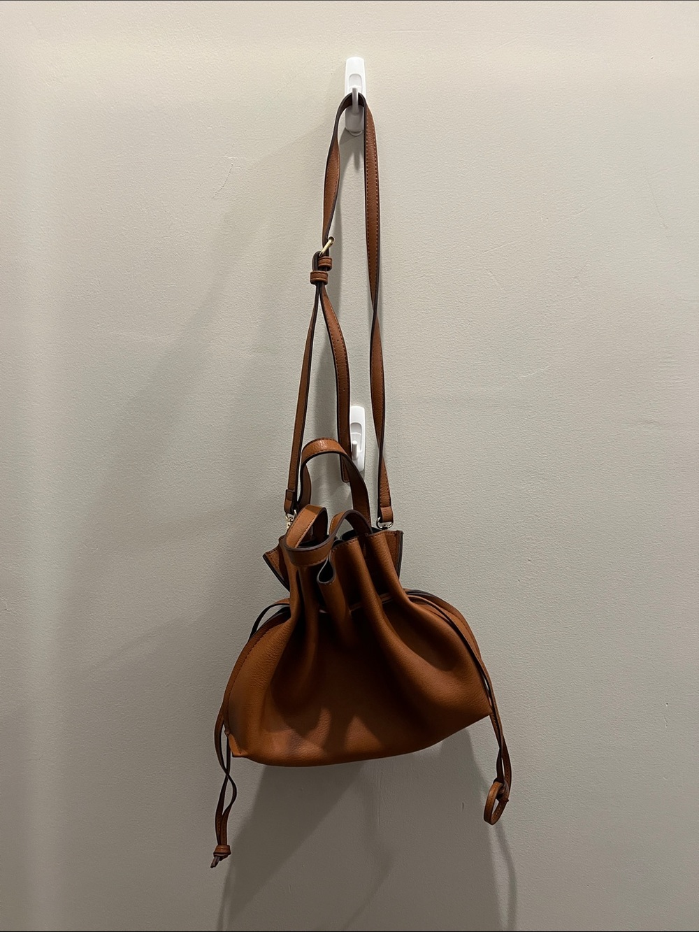 Lucky Brand Brown Leather Drawstring Crossbody Bag - Women’s Shoulder Bag